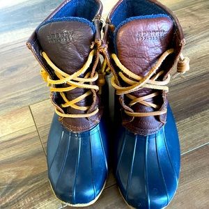 Sperry duck boots